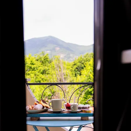 Greenlove Bed & Breakfast 4*
